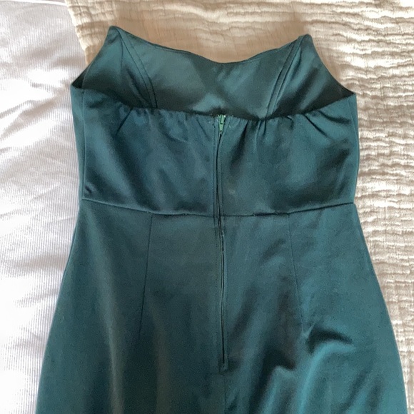Sexy Emerald Dress! - Picture 3 of 7